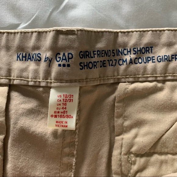 Gap Girlfriend Khaki Shorts - Picture 4 of 5